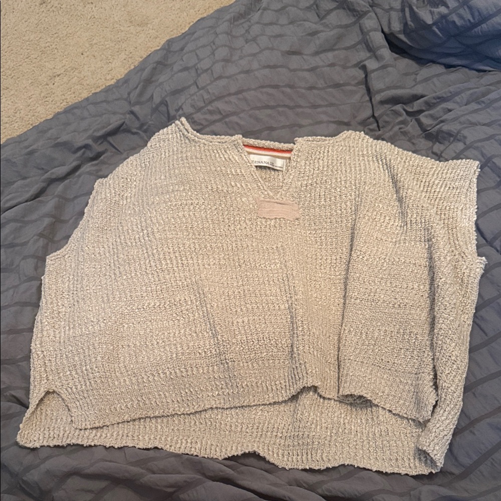Zenana Outfitters Cream V-Neck Sweater